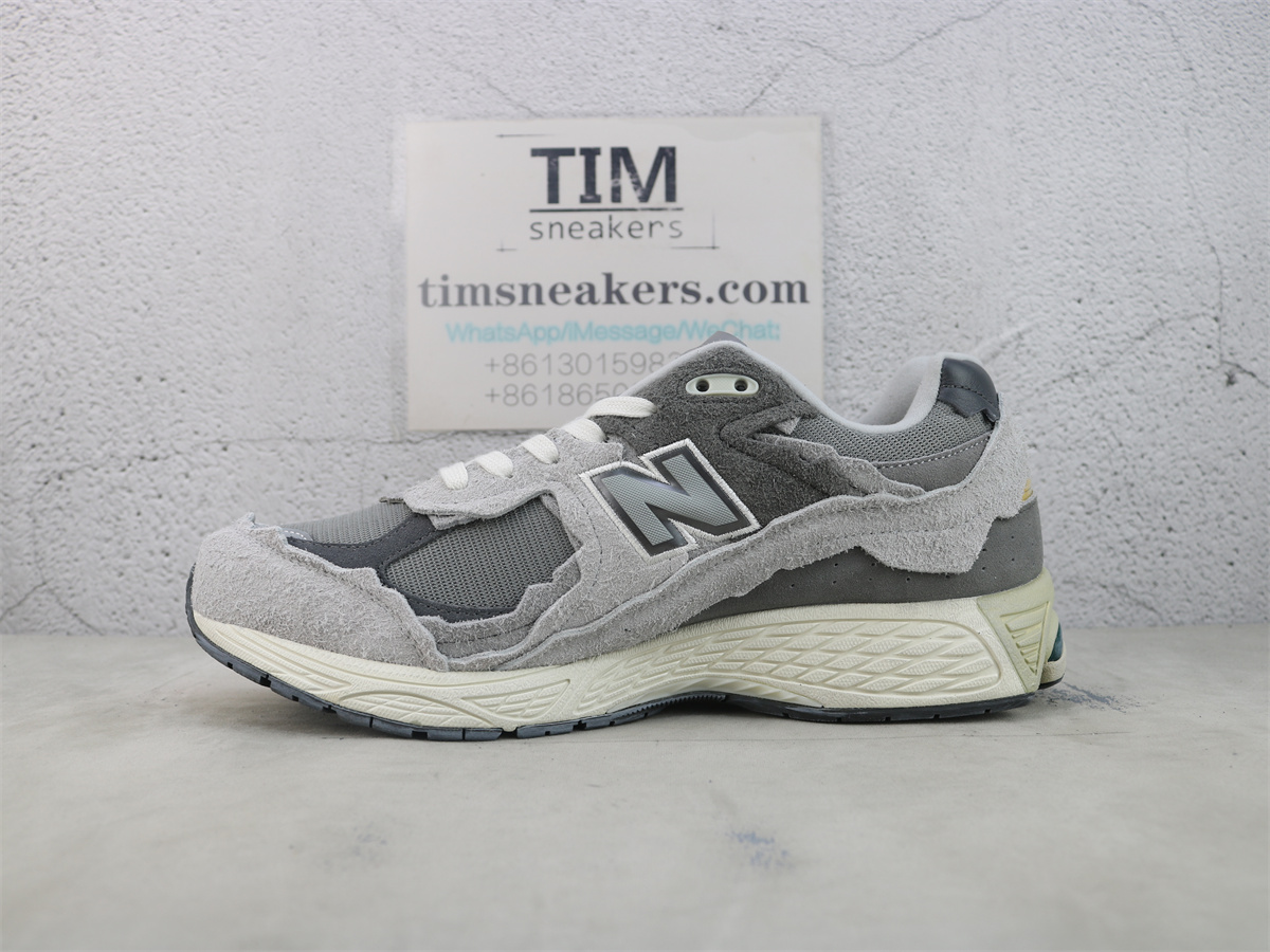 New Balance 2002R Protection Pack Rain Cloud M2002RDA